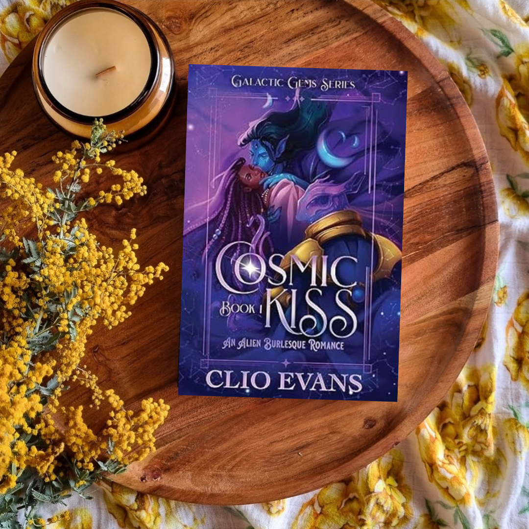 Cosmic Kiss (Galactic Gems #1)