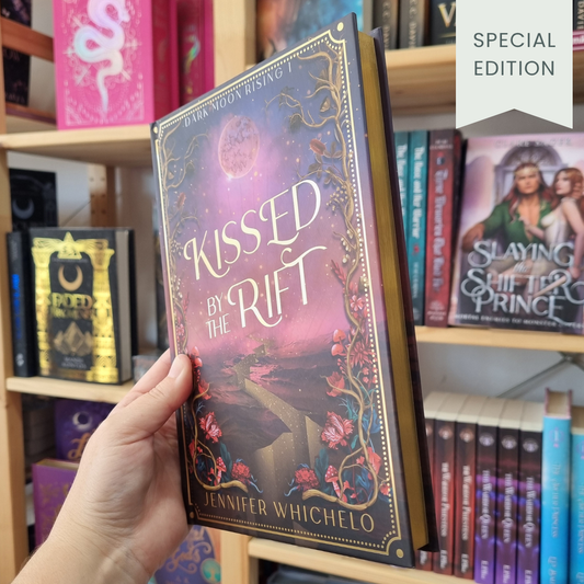 Kissed by the Rift (Dark Moon Rising #1)
