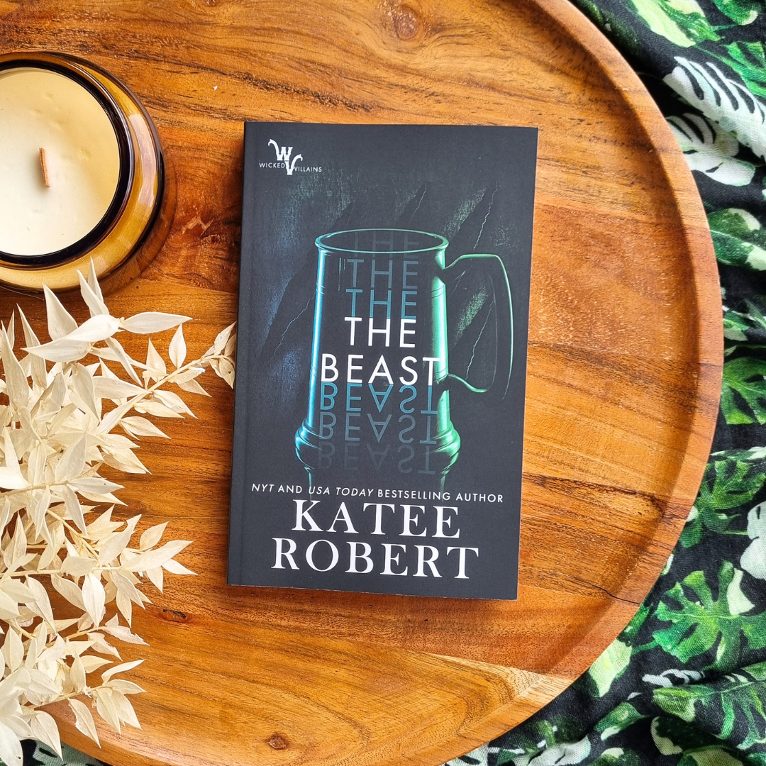 The Beast by Katee Robert (Wicked Villains #4)
